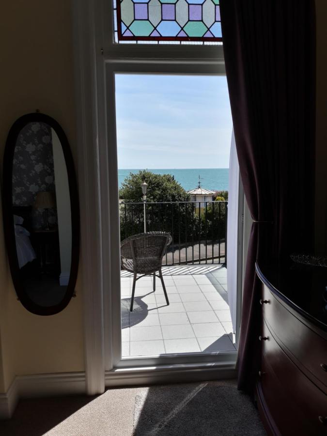 Breakers Bed And Breakfast 伊斯特布恩 外观 照片
