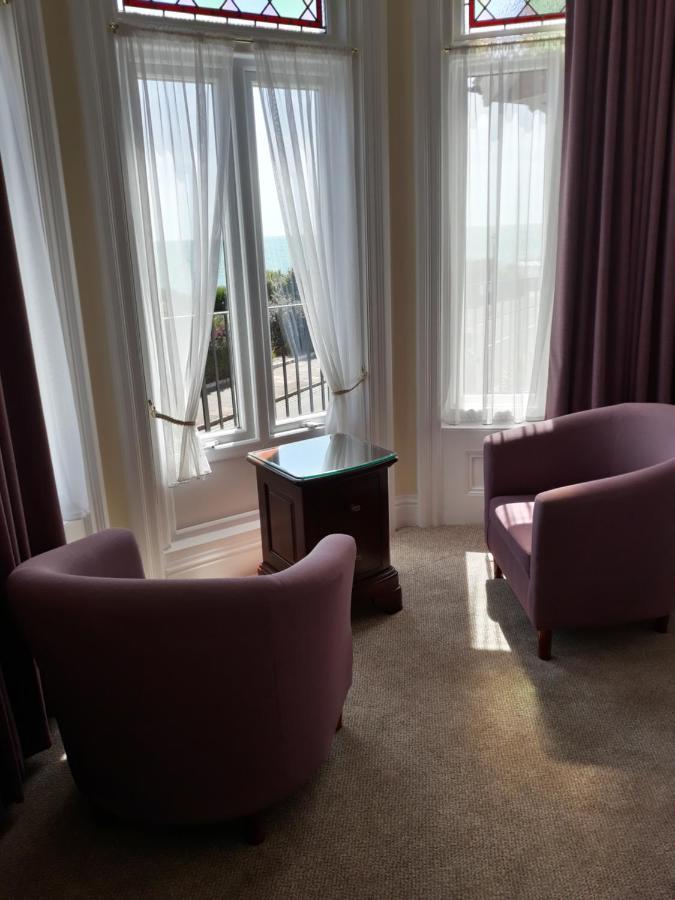 Breakers Bed And Breakfast 伊斯特布恩 外观 照片