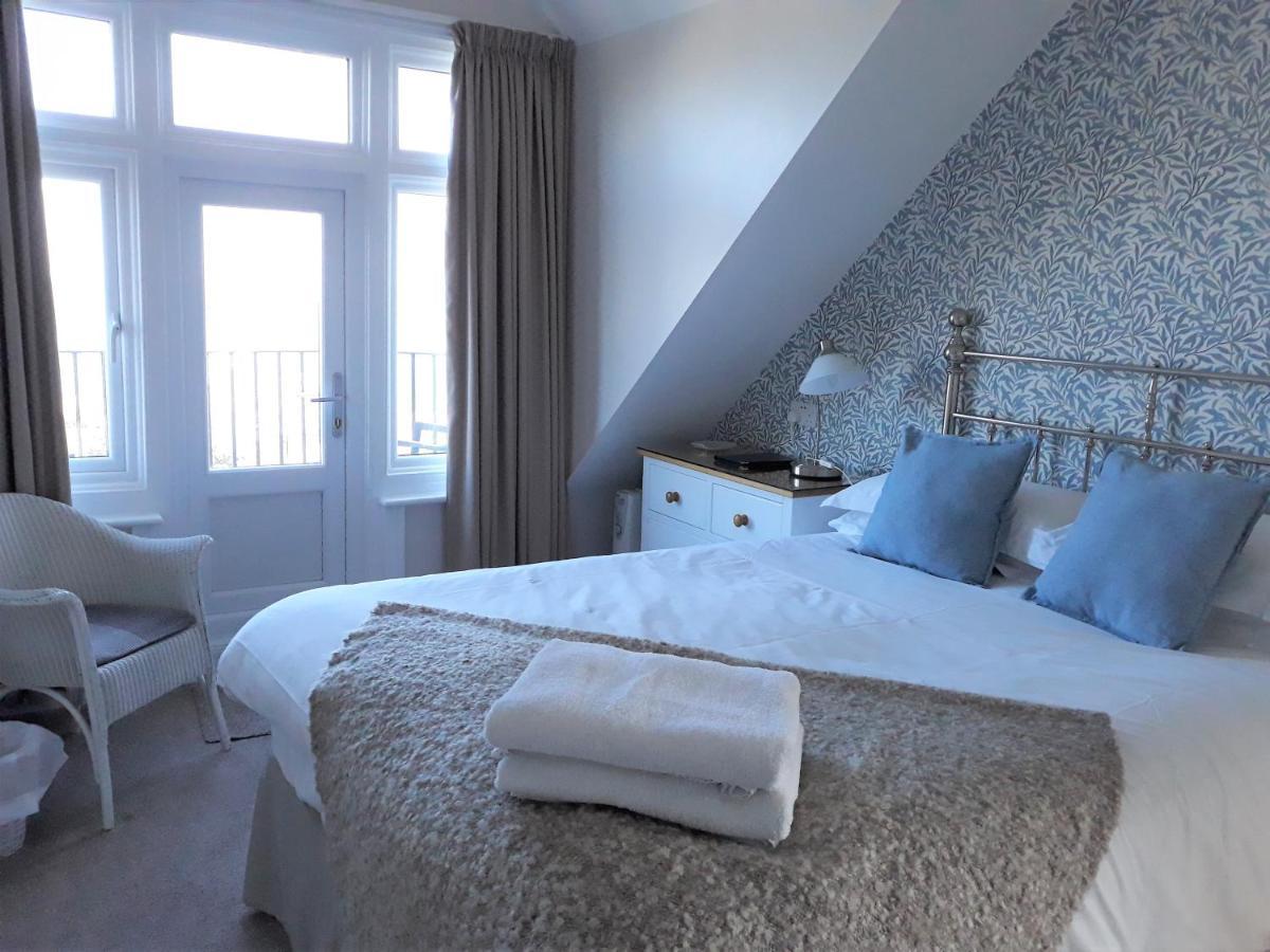 Breakers Bed And Breakfast 伊斯特布恩 外观 照片