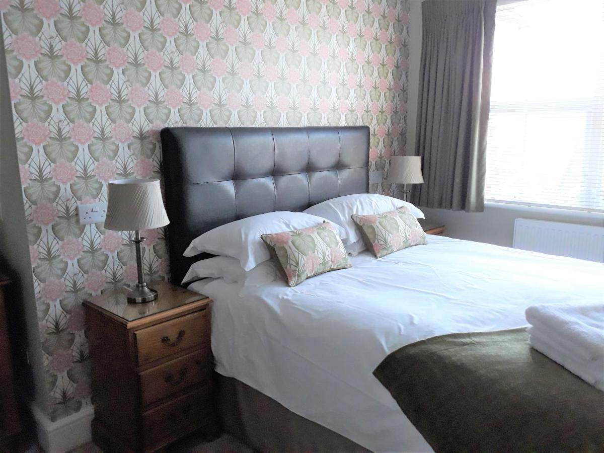 Breakers Bed And Breakfast 伊斯特布恩 外观 照片